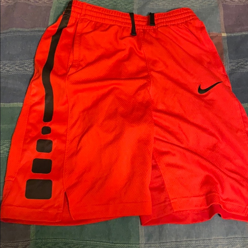 Basketball ball shorts